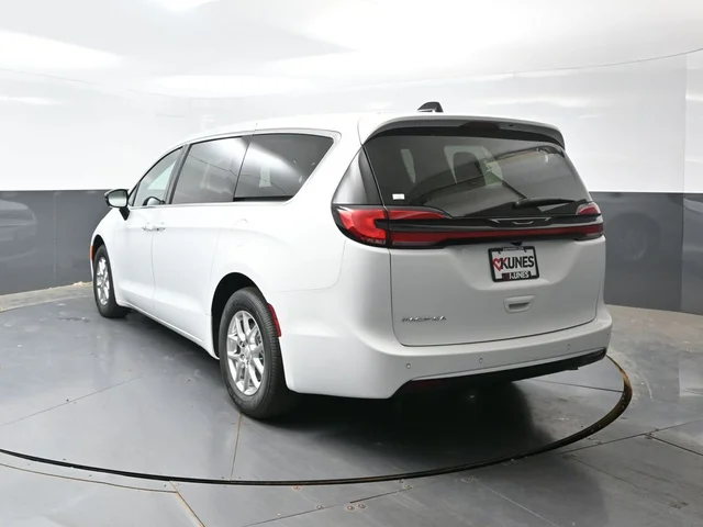 Nuevos CHRYSLER PACIFICA à Estados chez autogozo