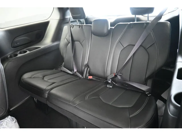 Nuevos CHRYSLER PACIFICA à Estados chez autogozo