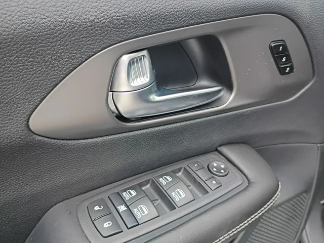 Nuevos CHRYSLER PACIFICA à Estados chez autogozo