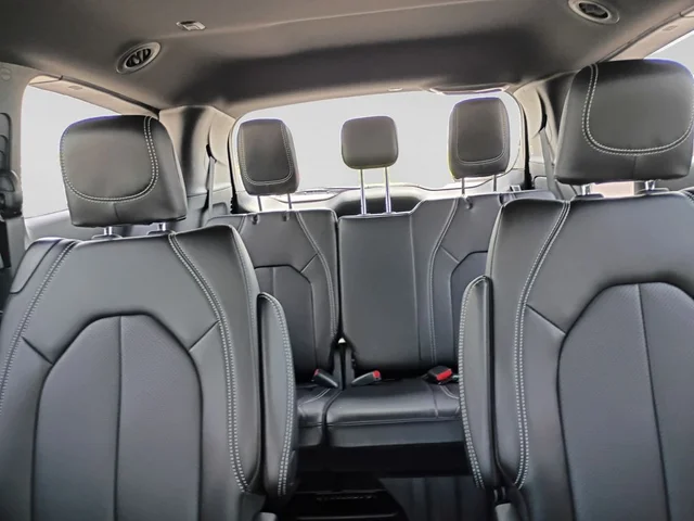 Nuevos CHRYSLER PACIFICA à Estados chez autogozo
