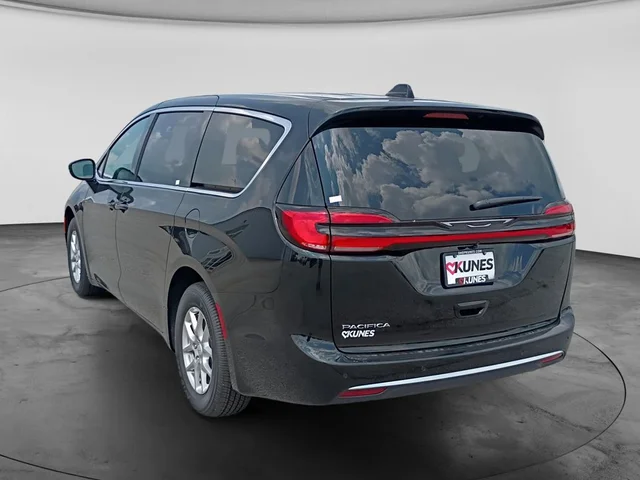 Nuevos CHRYSLER PACIFICA à Estados chez autogozo