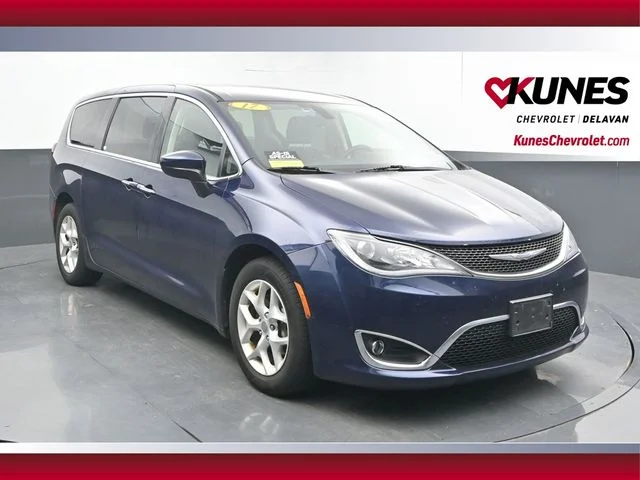 SEMINUEVOS CHRYSLER Pacifica a Estados en autogozo
