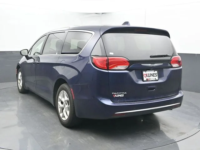 SEMINUEVOS CHRYSLER Pacifica a Estados en autogozo