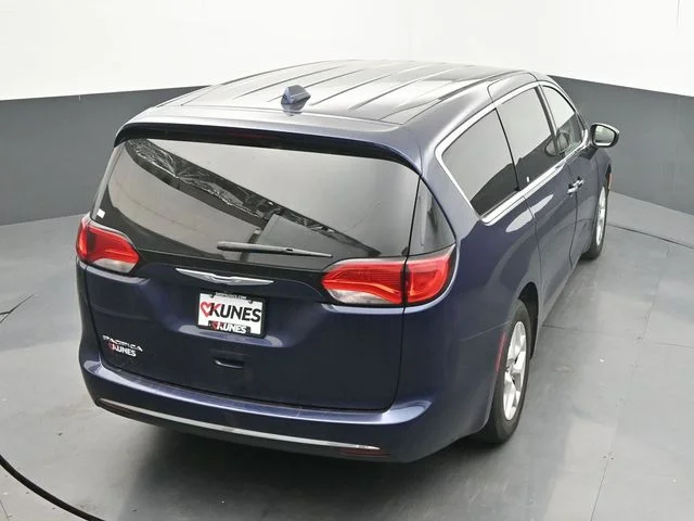 SEMINUEVOS CHRYSLER Pacifica a Estados en autogozo
