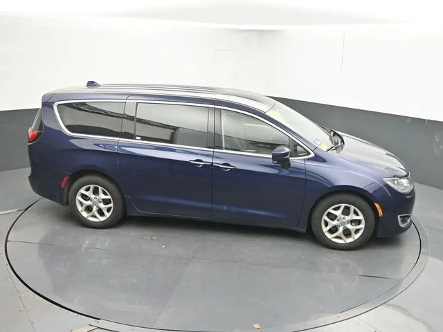 SEMINUEVOS CHRYSLER Pacifica a Estados en autogozo