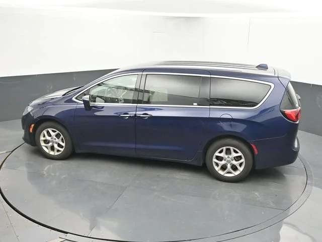 SEMINUEVOS CHRYSLER Pacifica a Estados en autogozo