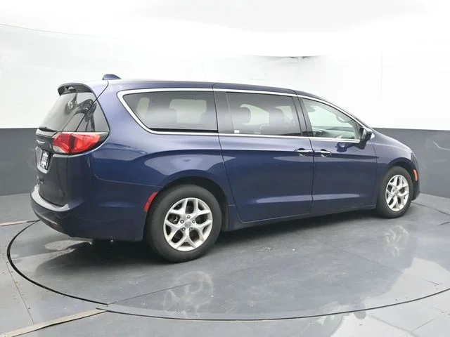 SEMINUEVOS CHRYSLER Pacifica a Estados en autogozo