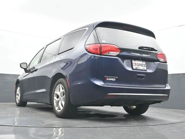 SEMINUEVOS CHRYSLER Pacifica a Estados en autogozo