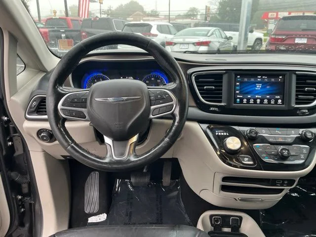 SEMINUEVOS CHRYSLER Pacifica a Estados en autogozo