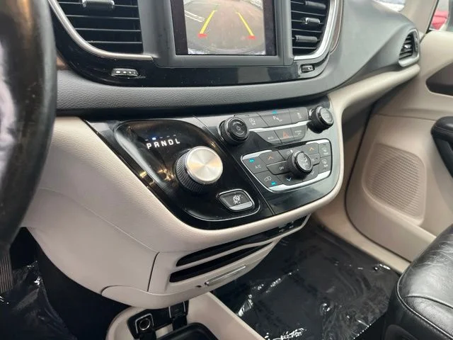 SEMINUEVOS CHRYSLER Pacifica a Estados en autogozo