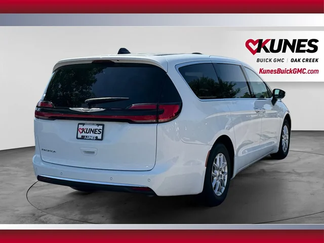 SEMINUEVOS CHRYSLER Pacifica a Estados en autogozo