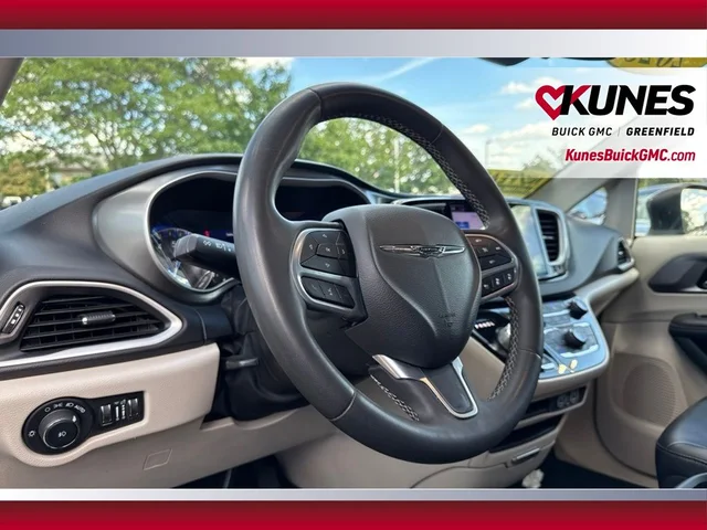 SEMINUEVOS CHRYSLER Pacifica a Estados en autogozo
