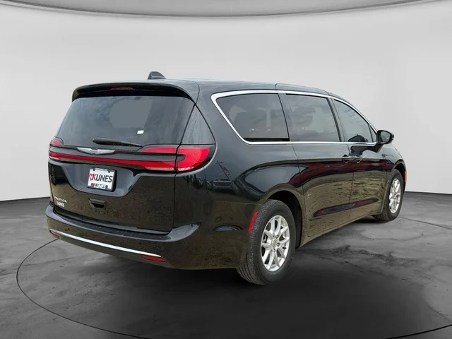 SEMINUEVOS CHRYSLER Pacifica a Estados en autogozo