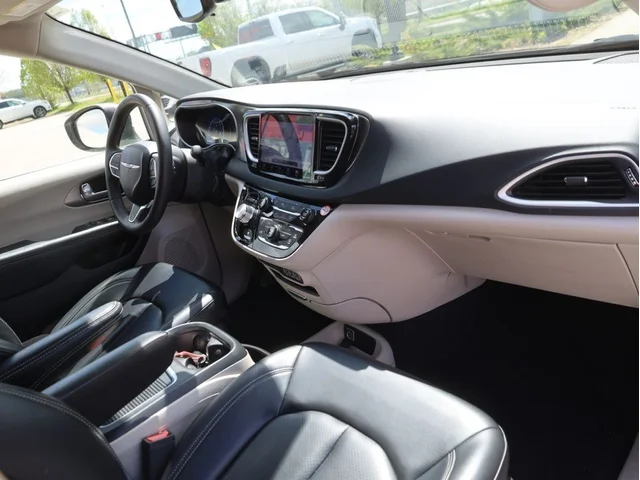 SEMINUEVOS CHRYSLER Pacifica a Estados en autogozo