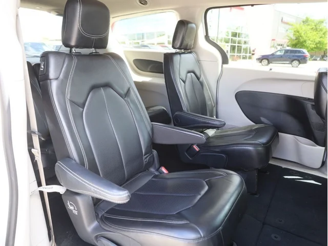 SEMINUEVOS CHRYSLER Pacifica a Estados en autogozo