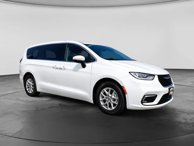 SEMINUEVOS CHRYSLER Pacifica a Estados en autogozo