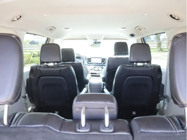 SEMINUEVOS CHRYSLER Pacifica a Estados en autogozo