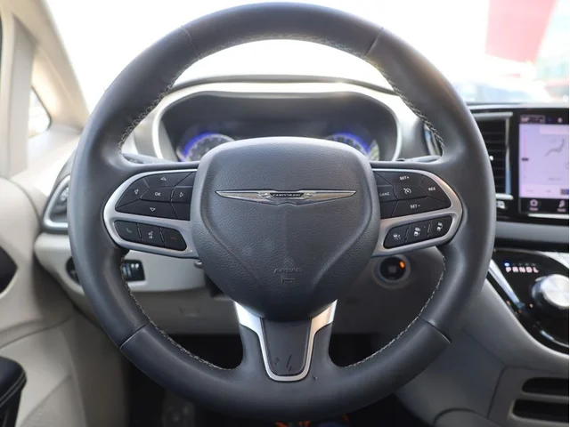 SEMINUEVOS CHRYSLER Pacifica a Estados en autogozo
