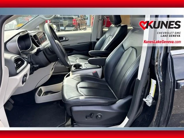 SEMINUEVOS CHRYSLER Pacifica a Estados en autogozo