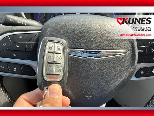 SEMINUEVOS CHRYSLER Pacifica a Estados en autogozo