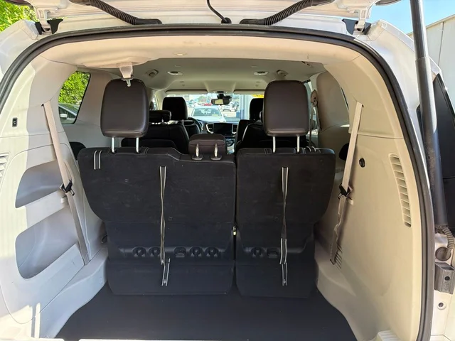 SEMINUEVOS CHRYSLER Pacifica a Estados en autogozo