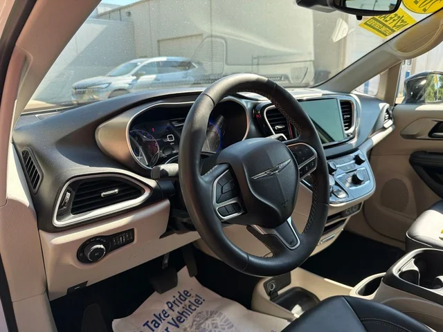 SEMINUEVOS CHRYSLER Pacifica a Estados en autogozo