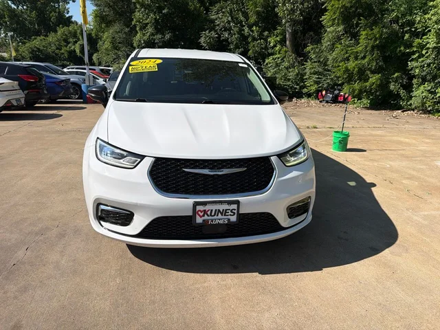 SEMINUEVOS CHRYSLER Pacifica a Estados en autogozo