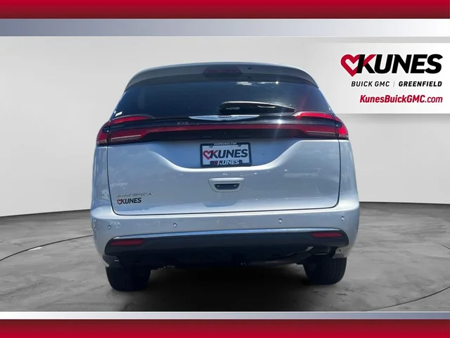 SEMINUEVOS CHRYSLER Pacifica a Estados en autogozo