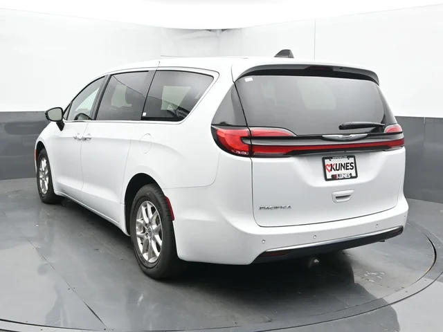 SEMINUEVOS CHRYSLER Pacifica a Estados en autogozo