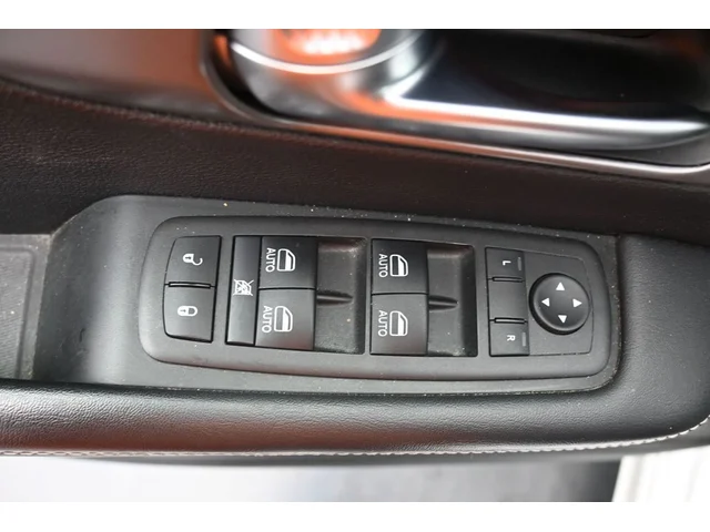 SEMINUEVOS CHRYSLER Pacifica a Estados en autogozo