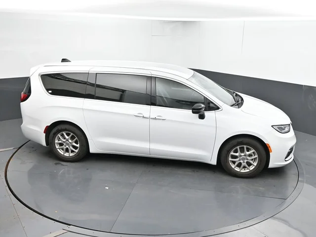 SEMINUEVOS CHRYSLER Pacifica a Estados en autogozo