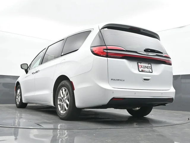 SEMINUEVOS CHRYSLER Pacifica a Estados en autogozo
