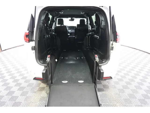 SEMINUEVOS CHRYSLER Pacifica a Estados en autogozo