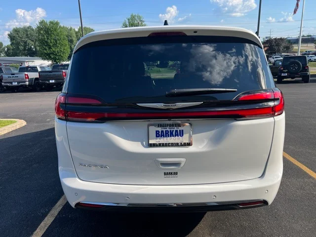 Nuevos CHRYSLER PACIFICA à Estados chez autogozo