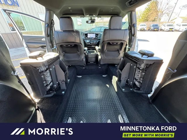 SEMINUEVOS CHRYSLER Pacifica a Estados en autogozo