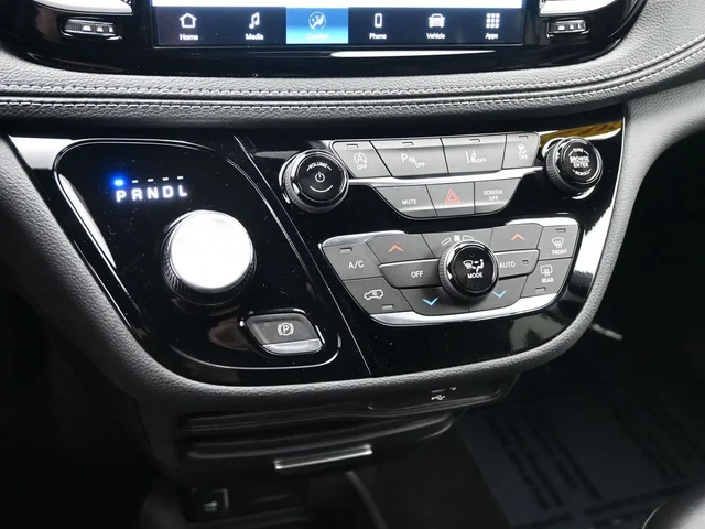 Nuevos CHRYSLER PACIFICA à Estados chez autogozo