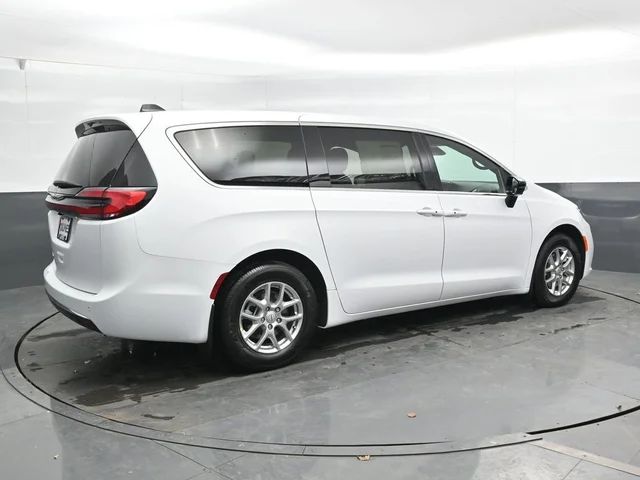 Nuevos CHRYSLER PACIFICA à Estados chez autogozo