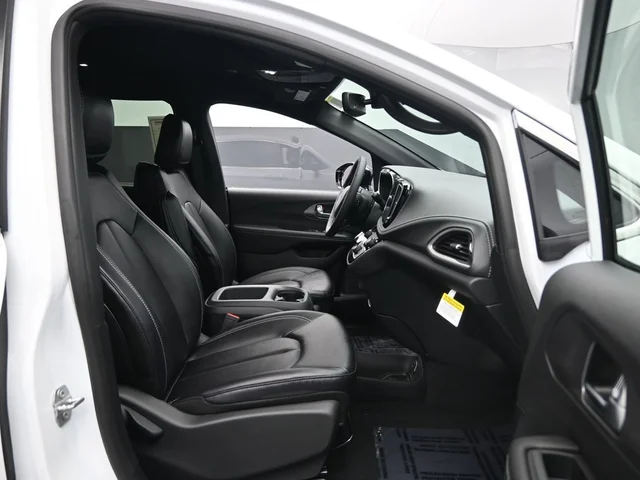 Nuevos CHRYSLER PACIFICA à Estados chez autogozo