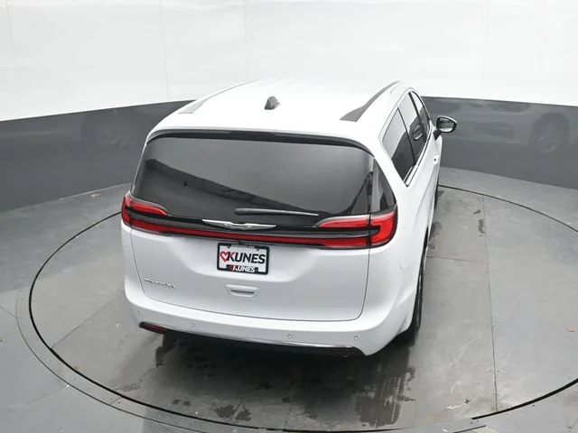 Nuevos CHRYSLER PACIFICA à Estados chez autogozo