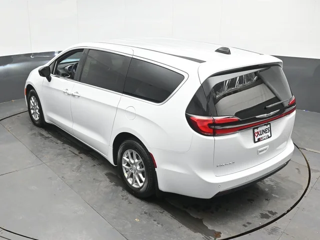 Nuevos CHRYSLER PACIFICA à Estados chez autogozo