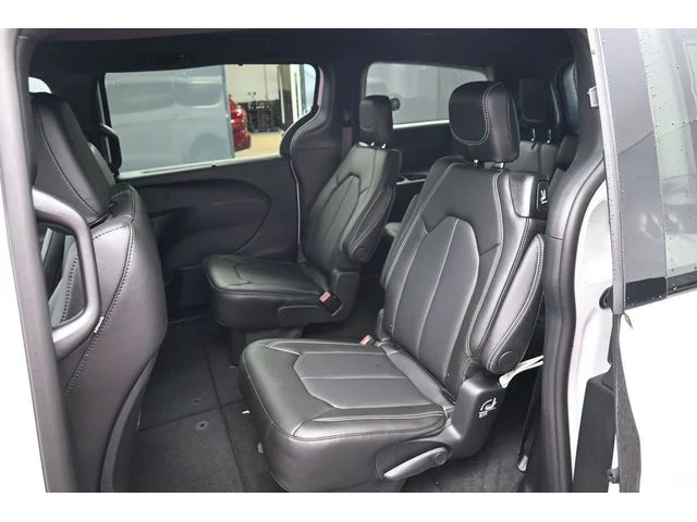Nuevos CHRYSLER PACIFICA à Estados chez autogozo