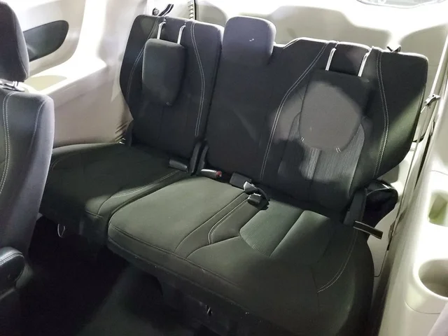 SEMINUEVOS CHRYSLER Voyager a Estados en autogozo