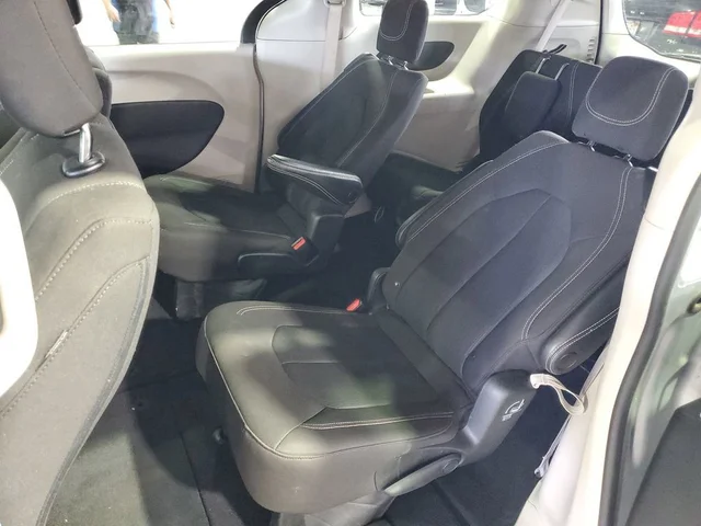 SEMINUEVOS CHRYSLER Voyager a Estados en autogozo