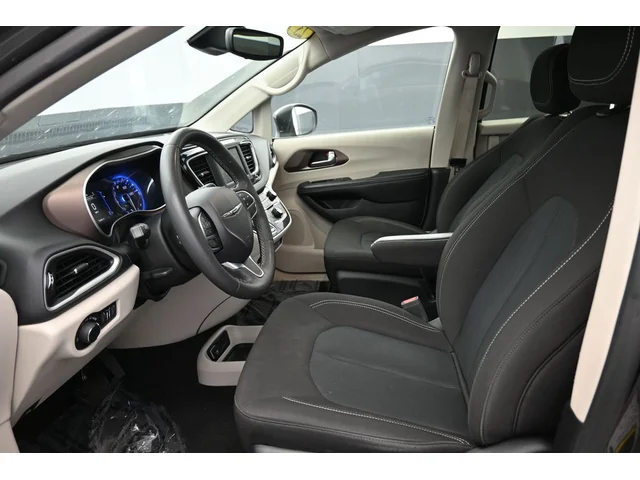 SEMINUEVOS CHRYSLER Voyager a Estados en autogozo