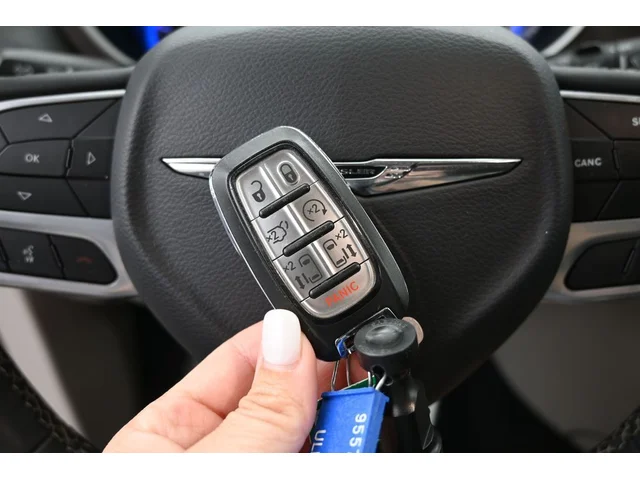 SEMINUEVOS CHRYSLER Voyager a Estados en autogozo