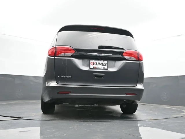 SEMINUEVOS CHRYSLER Voyager a Estados en autogozo