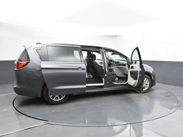 SEMINUEVOS CHRYSLER Voyager a Estados en autogozo