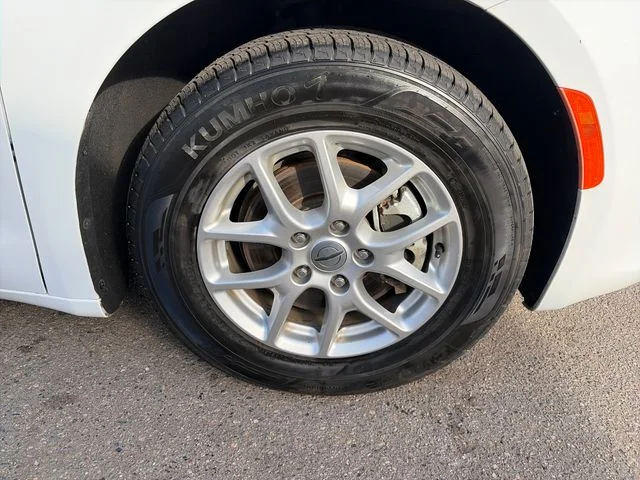 SEMINUEVOS CHRYSLER Voyager a Estados en autogozo