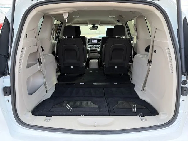 SEMINUEVOS CHRYSLER Voyager a Estados en autogozo