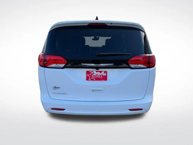 SEMINUEVOS CHRYSLER Voyager a Estados en autogozo